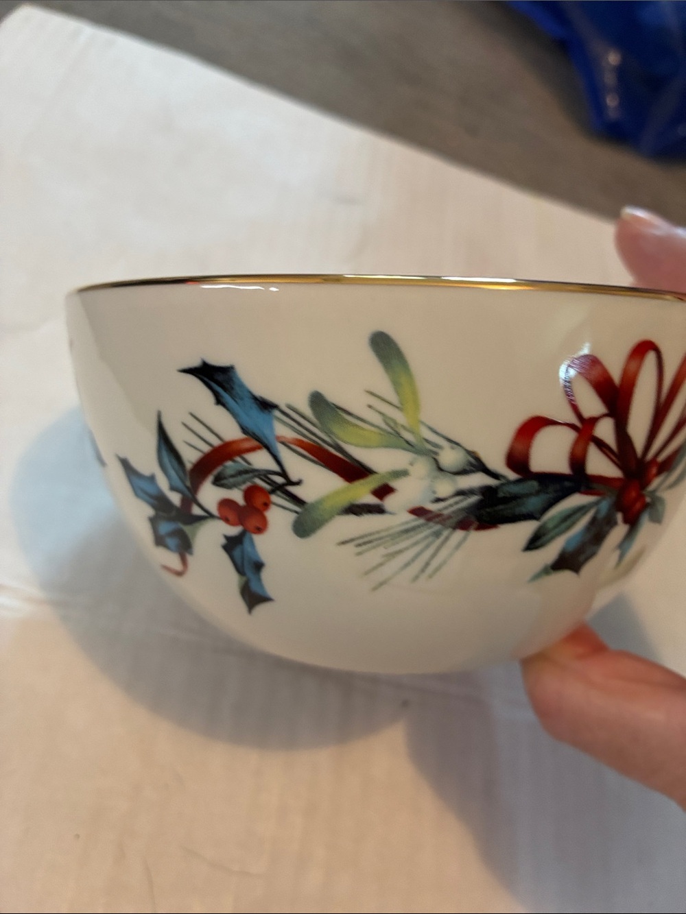 Lenox NWT Decorative Ceramic Bowl with Red Floral Ribbon Accent Holiday Bowl